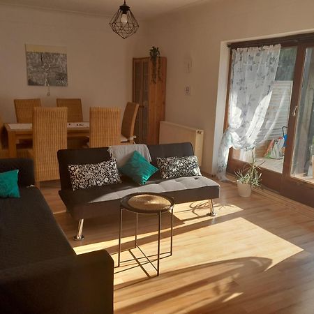 Goldstueck Im Gruenen Appartement Bad Schonborn Buitenkant foto